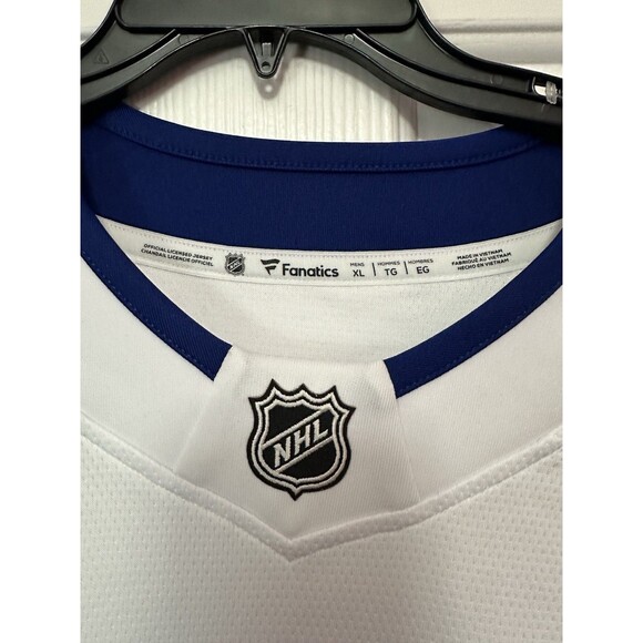 Size XL Fanatics NHL Mens White Blue Tampa Bay Lightning Hockey Jersey NEW - Picture 3 of 3